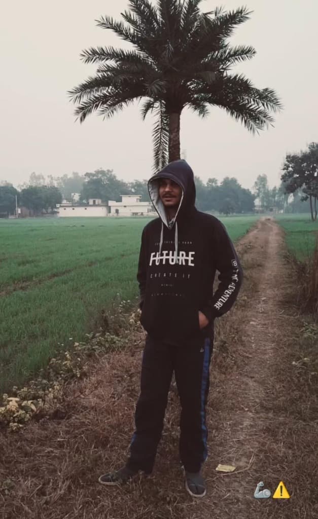 Alok Singh outdoor photo in black hoodie